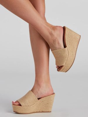 Summertime Chic Straw Wedges